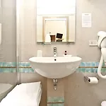 Fava Hotel