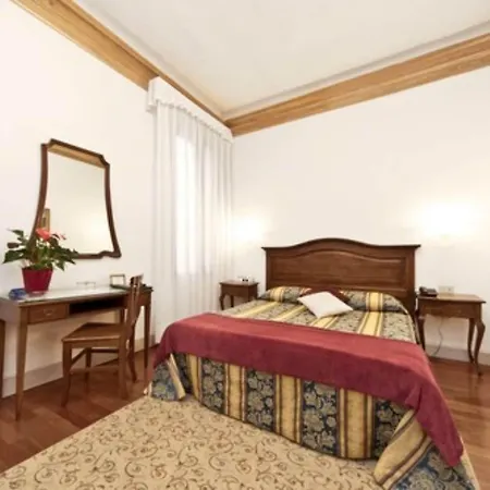 Otel Fava 2*