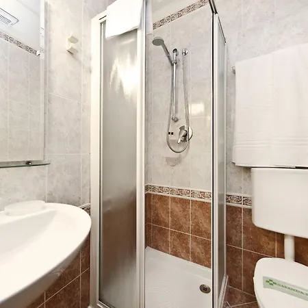 Otel Fava