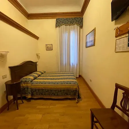 Otel Fava 2*