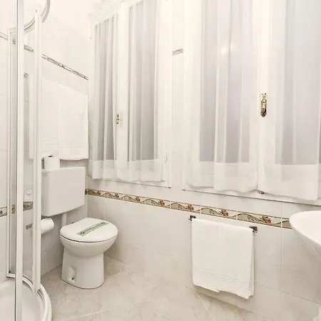 Fava Otel Venedik