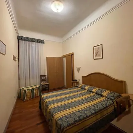 Fava Hotel 2*