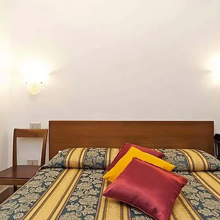 Hotel Fava 2*