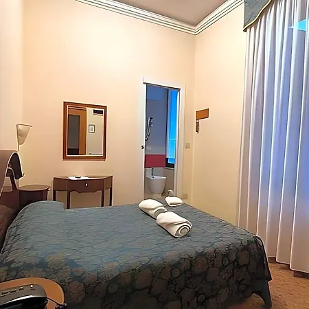 Hotel Fava 2*