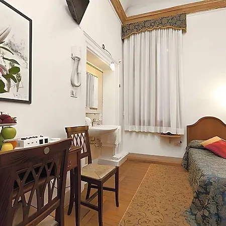 Fava Hotel Venice