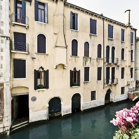 Hotel Fava