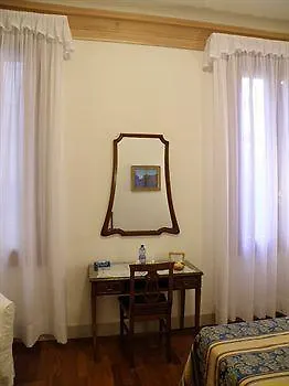 أللا فافا 2* البندقية