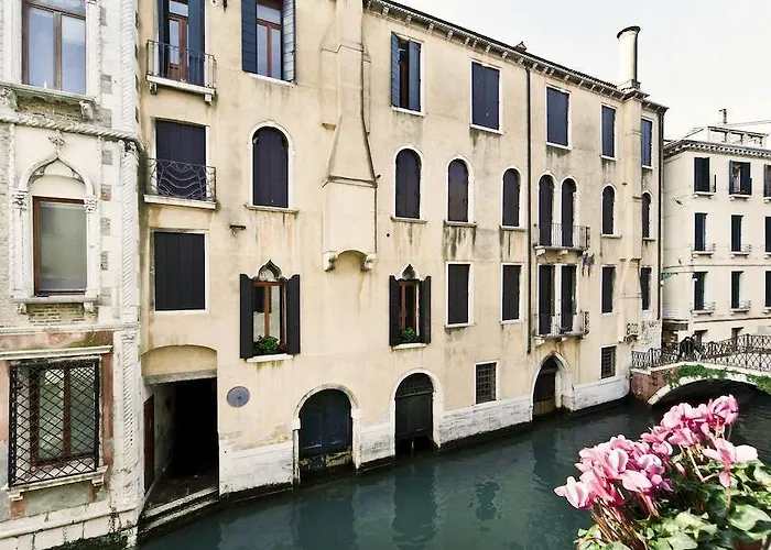 Hotel Fava