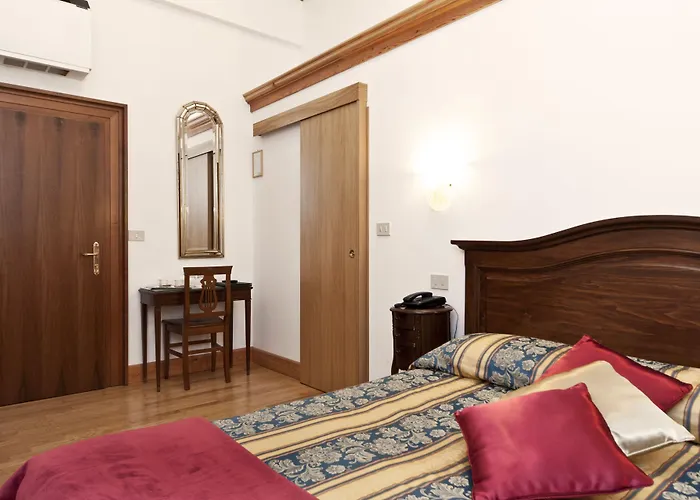 Fava Hotel