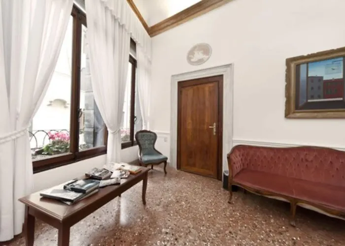 Fava Hotel 2*